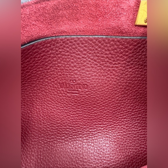 NWT VALENTINO  Burgundy Grained-Leather Tote Bag/ Crossbody - Picture 7 of 16